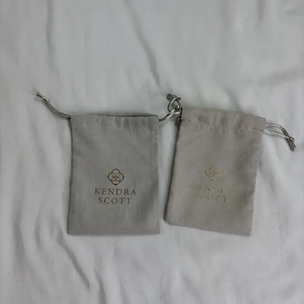 Kendra Scott Jewelry Pouches Lot Of 2, velvet material, soft, jewelry care